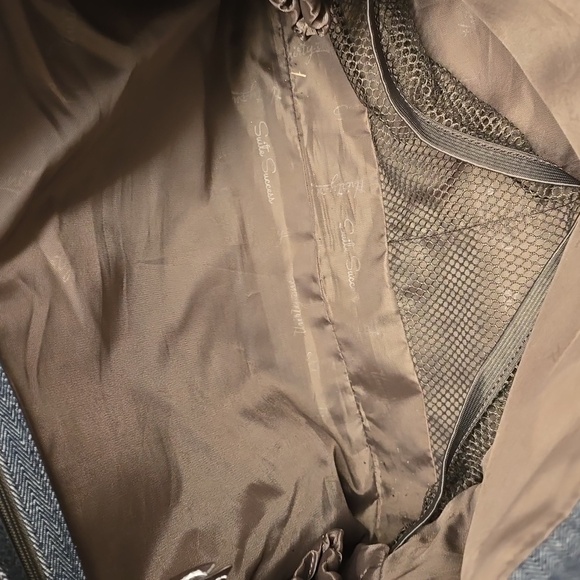 THIRTY-ONE Suite Success Tote in Navy Tweed with Brown Accents - Picture 9 of 17